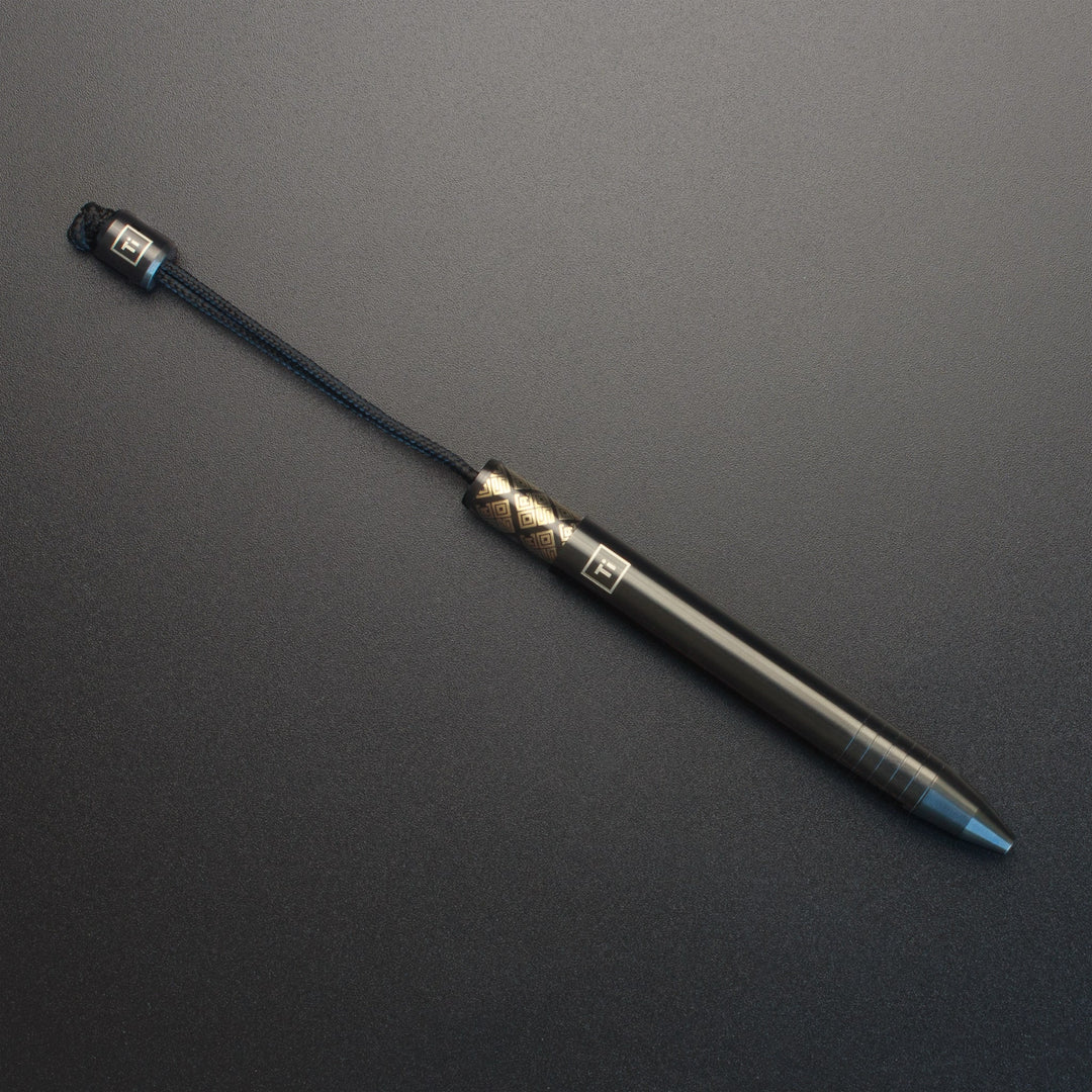 #color_black-titanium