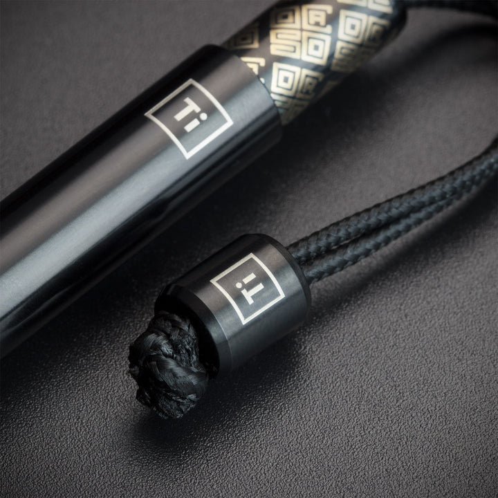 #color_black-titanium