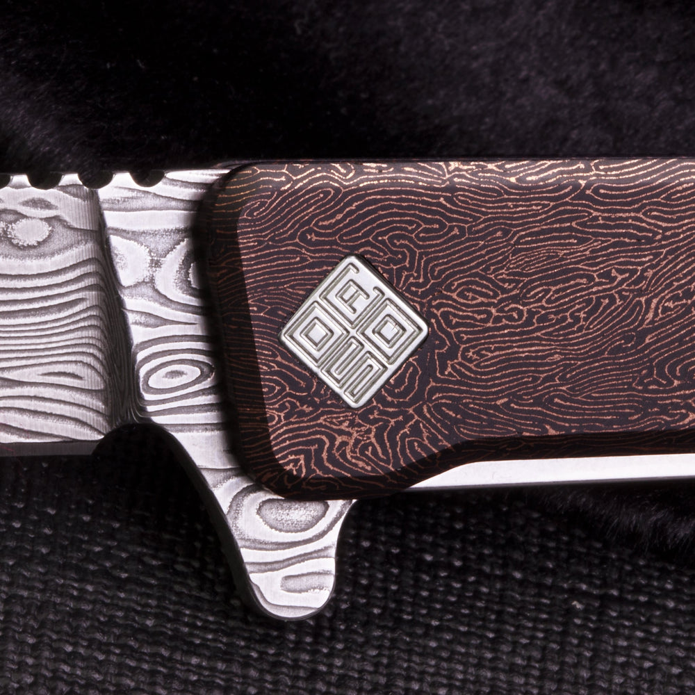 Damasteel Solstice Gentleman's Knife Space Coral Fat Carbon