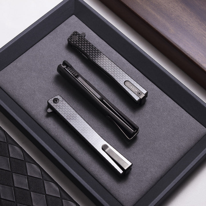 Black Carbon Fiber Knife