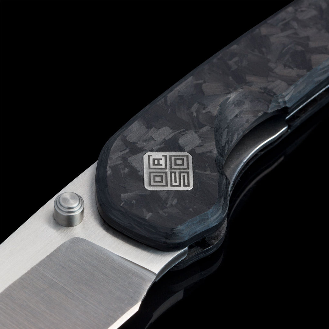 Seaton gentleman knife Large / Carbon Fiber + Satin