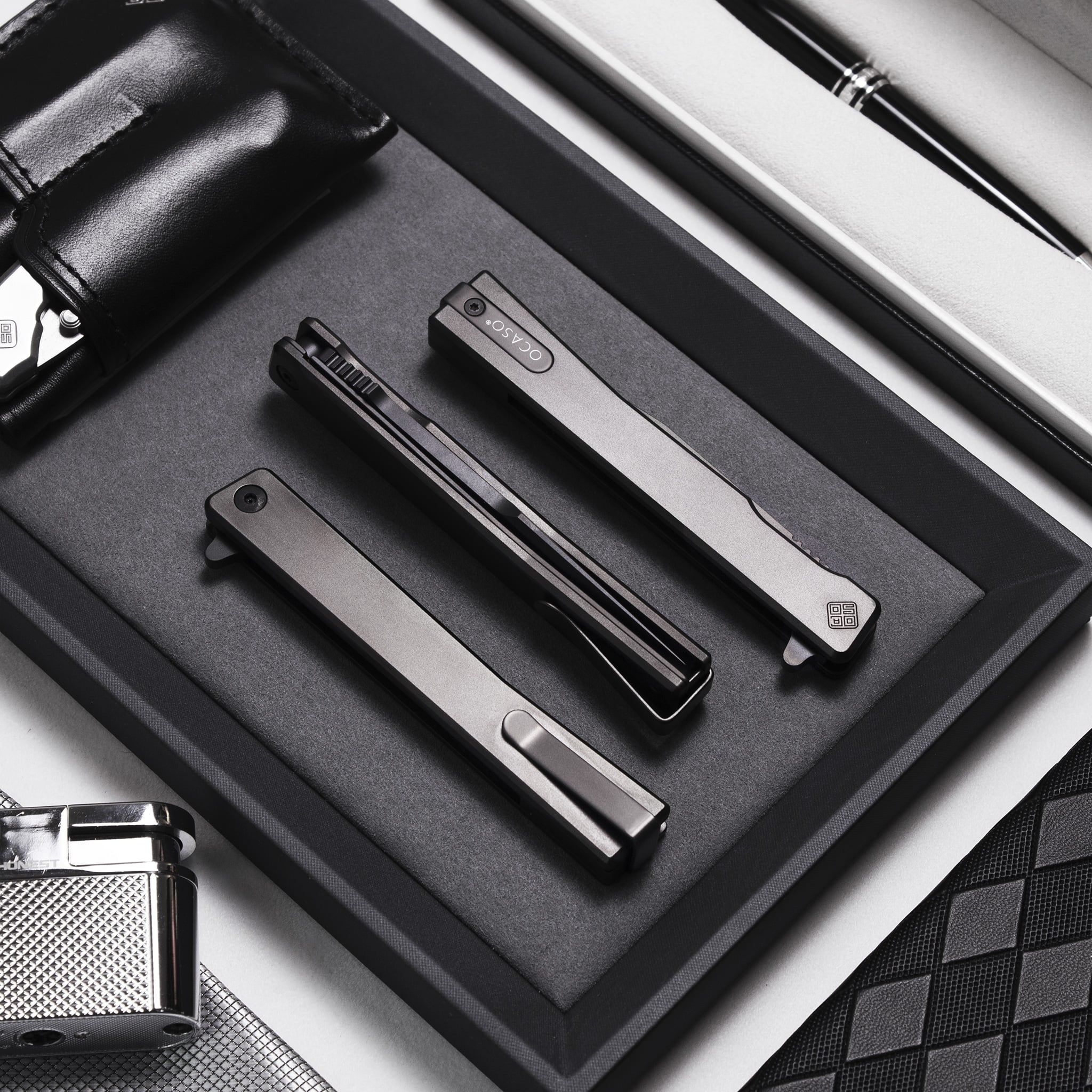 Titanium Solstice – CPM S35VN Gentleman's Knife designed by Andrew