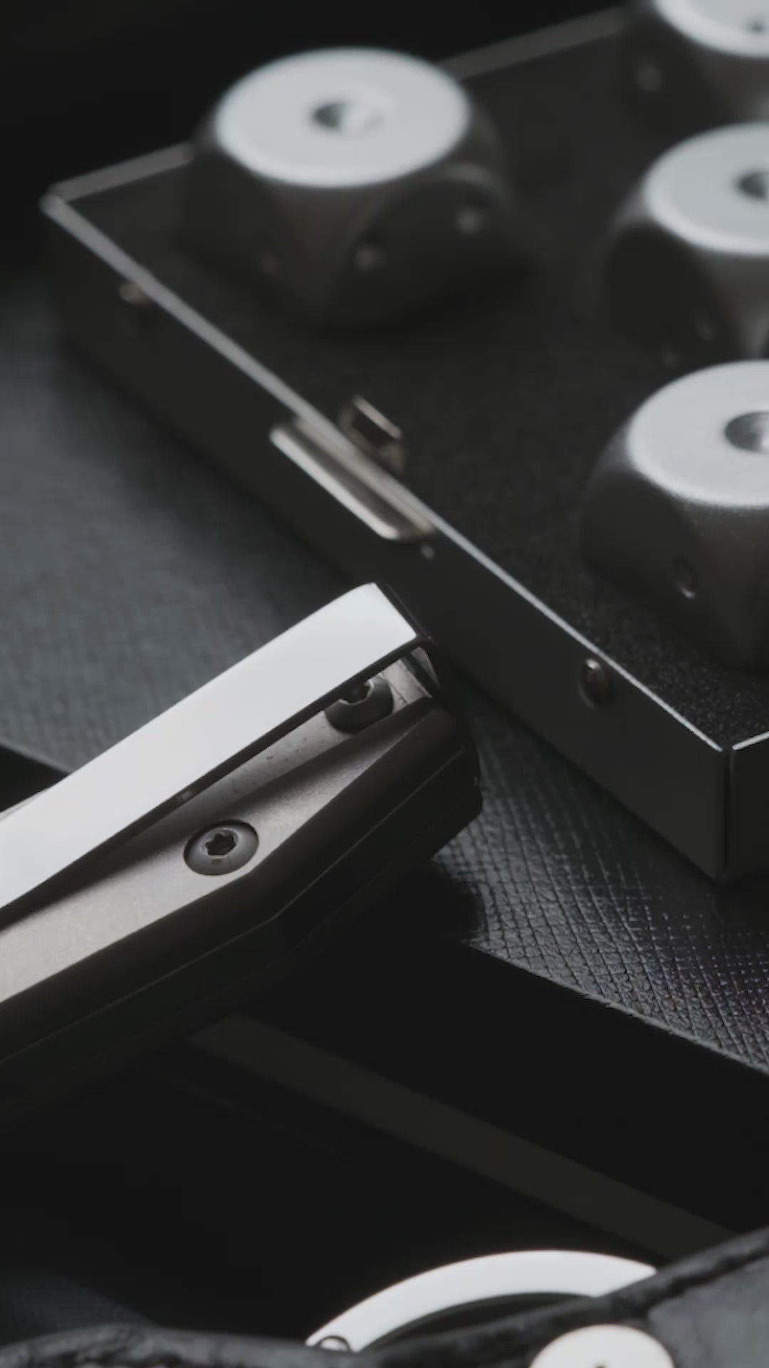 Sovranto Titanium Slipjoint 