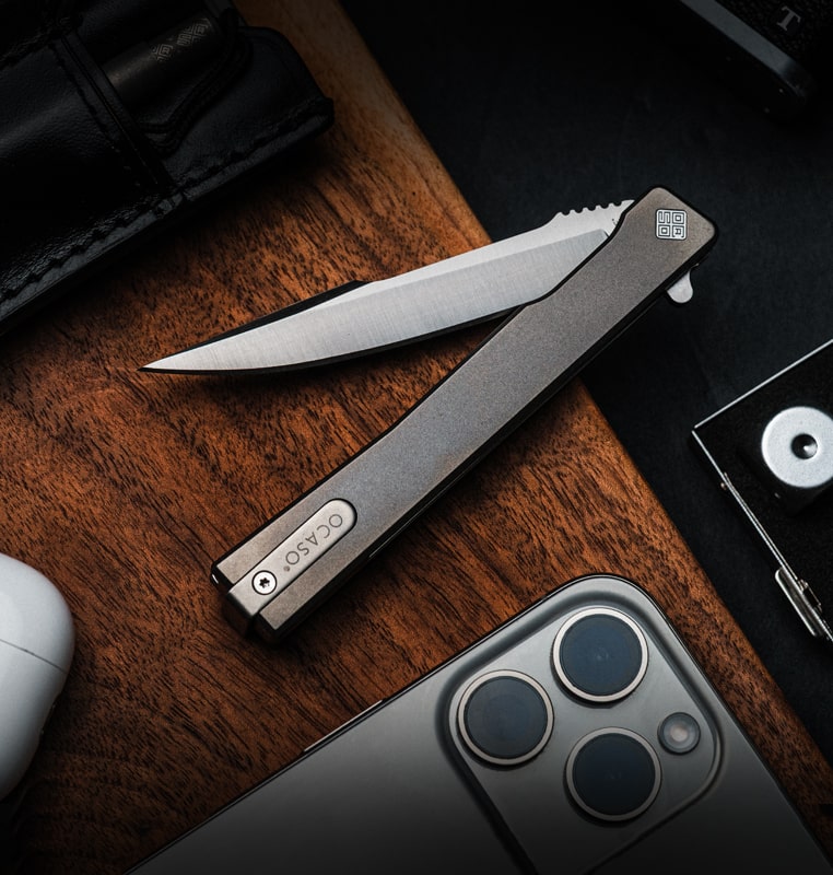 Titanium Solstice Gentleman's Knife