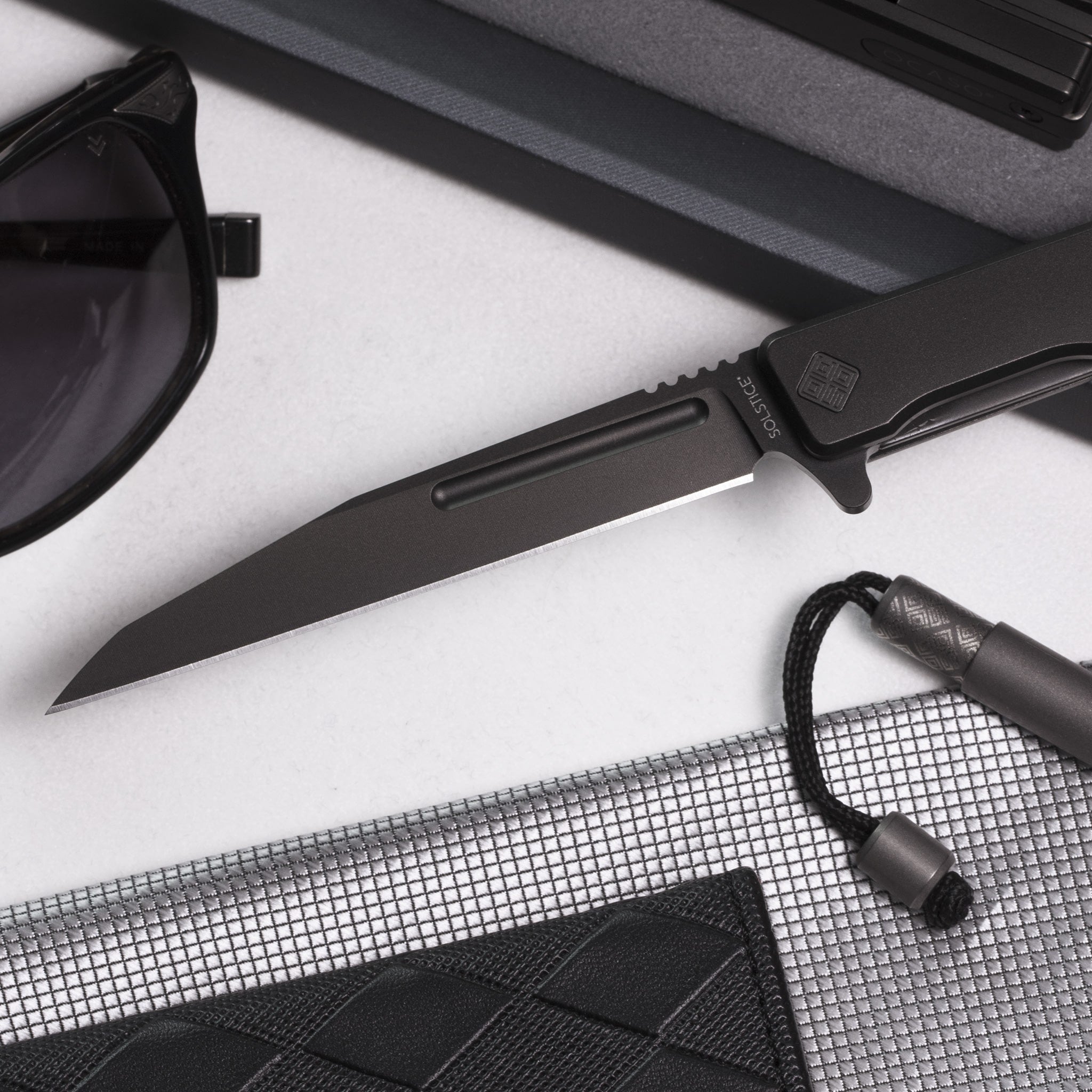 Titanium Solstice – CPM S35VN Gentleman's Knife designed by Andrew