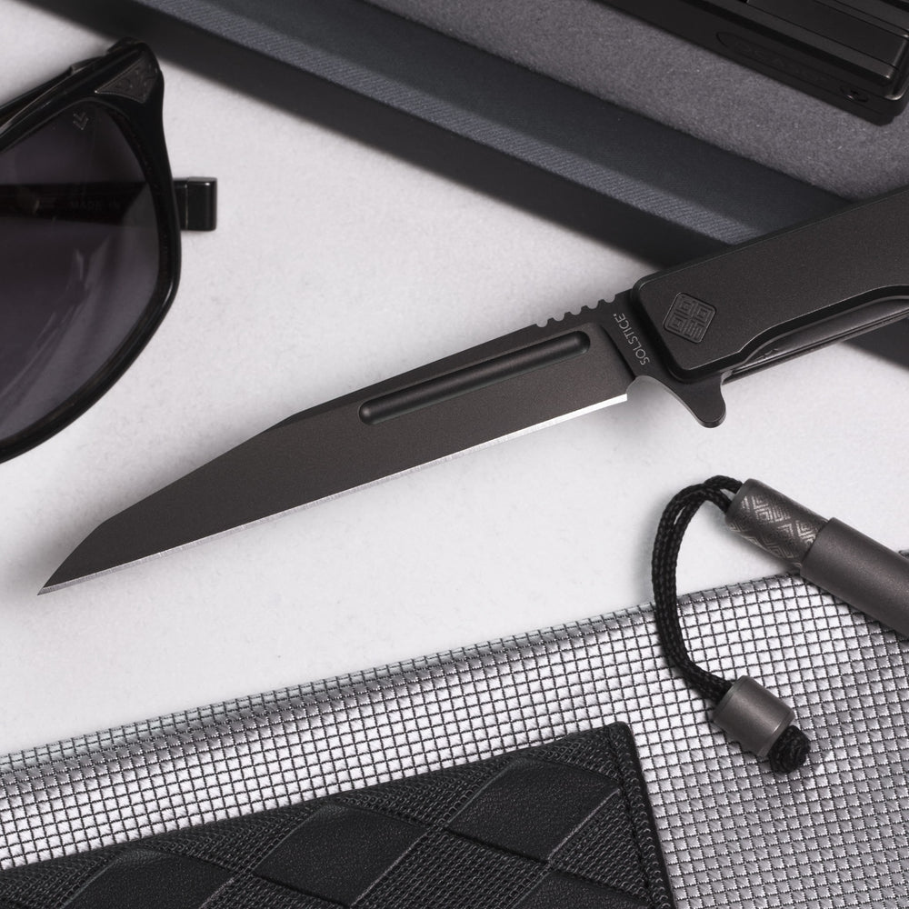 Solstice Executive knife Black Titanium + Black / Wharncliffe