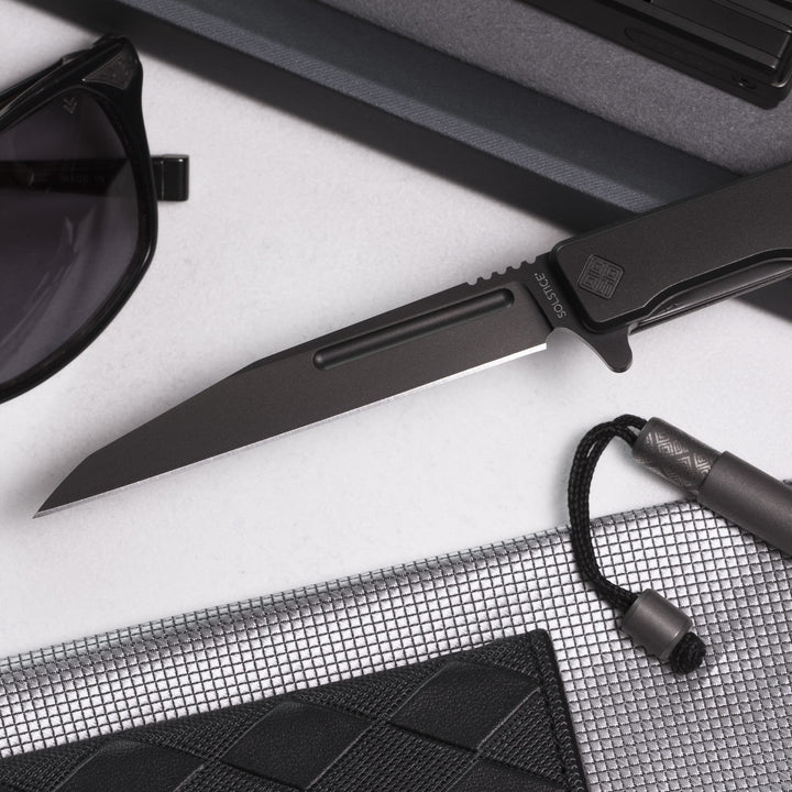 Solstice Executive knife Black Titanium + Black / Wharncliffe